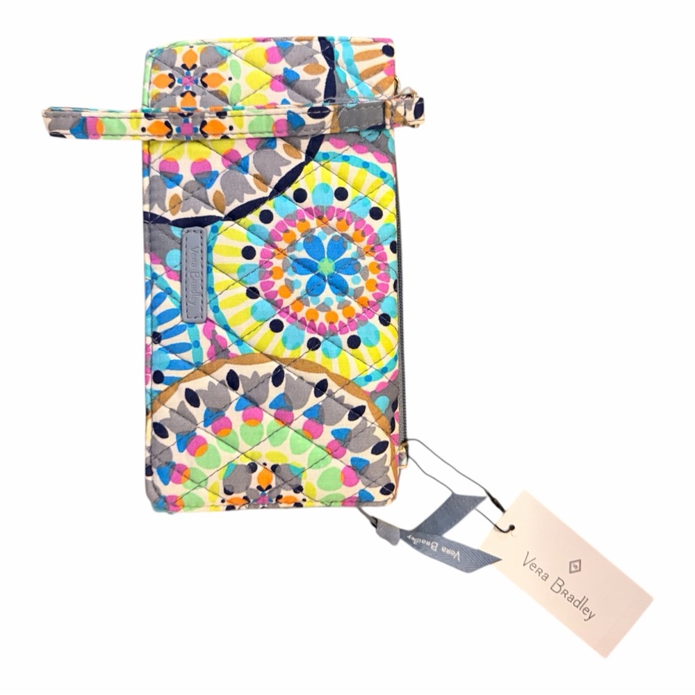 Vera Bradley Sunny Medallion 3 in 1 RFID Crossbody/Wristlet. NWT